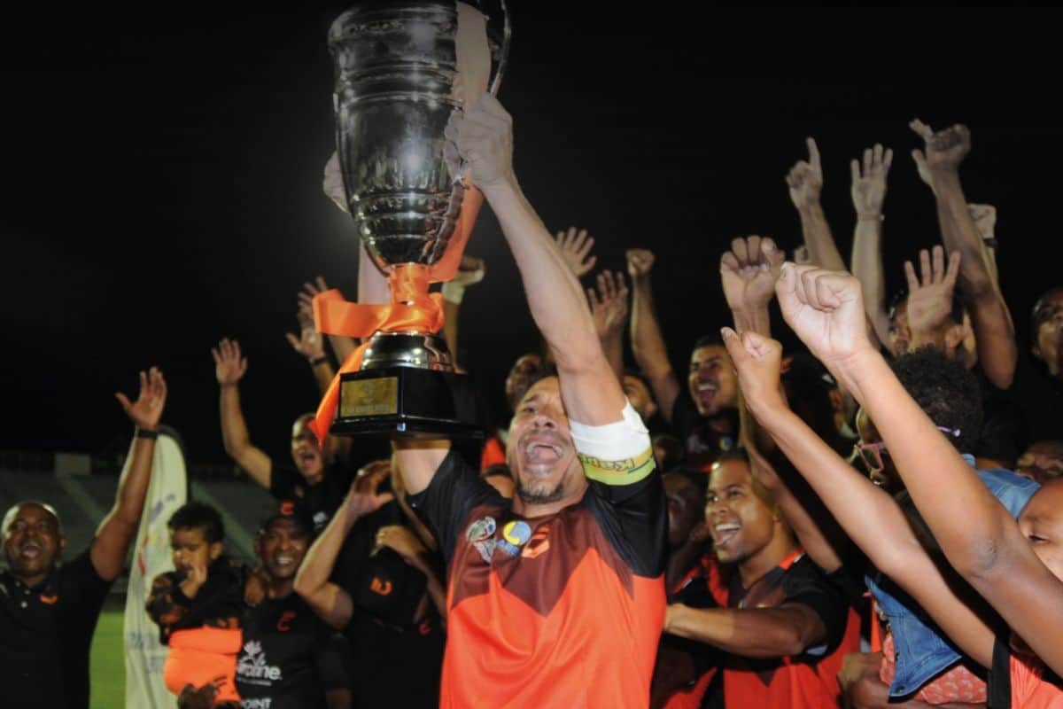L'Excelsior remporte la Coupe de La Réunion 2024 aux tirs au but face à la Tamponnaise