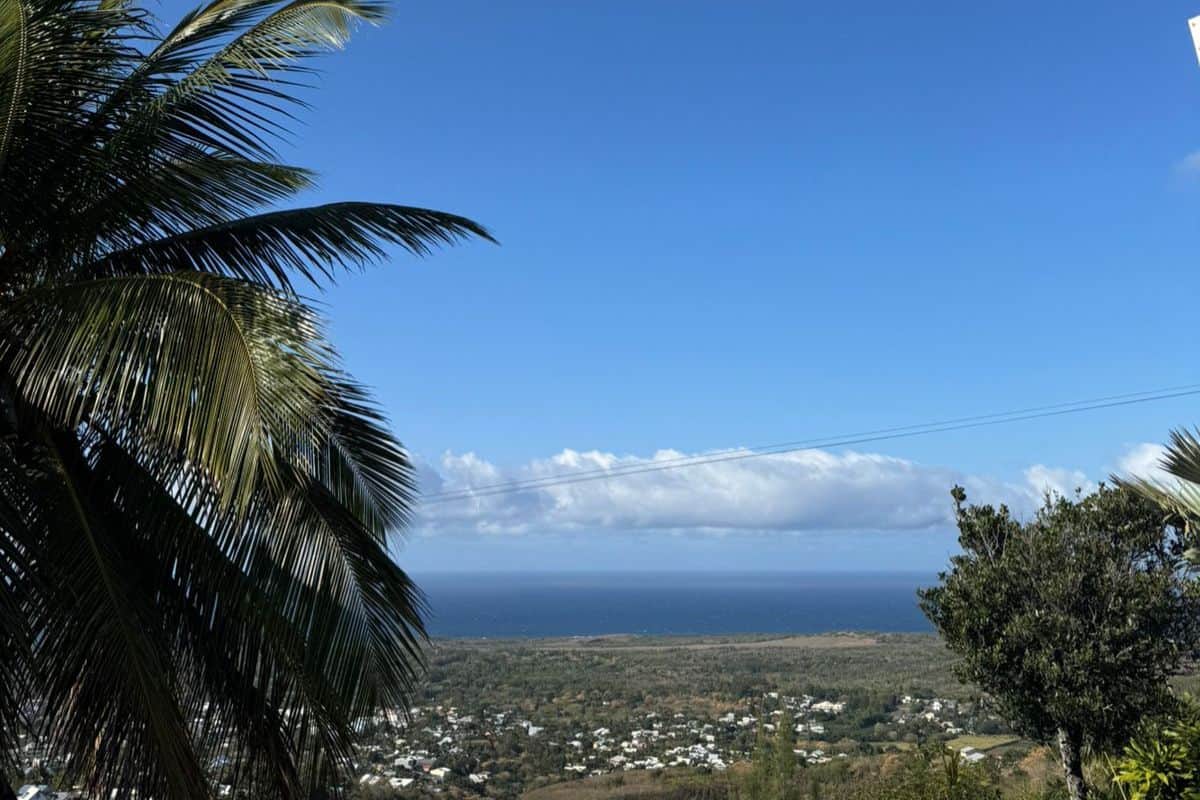 Météo à La Réunion le soleil domine une majeure partie de l’île