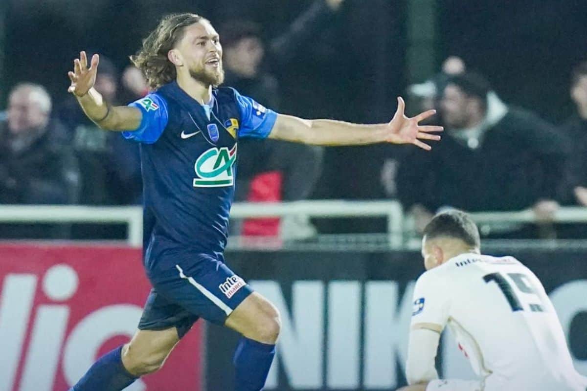 Le Stade Briochin crée l'exploit en renversant Nice en fin de match