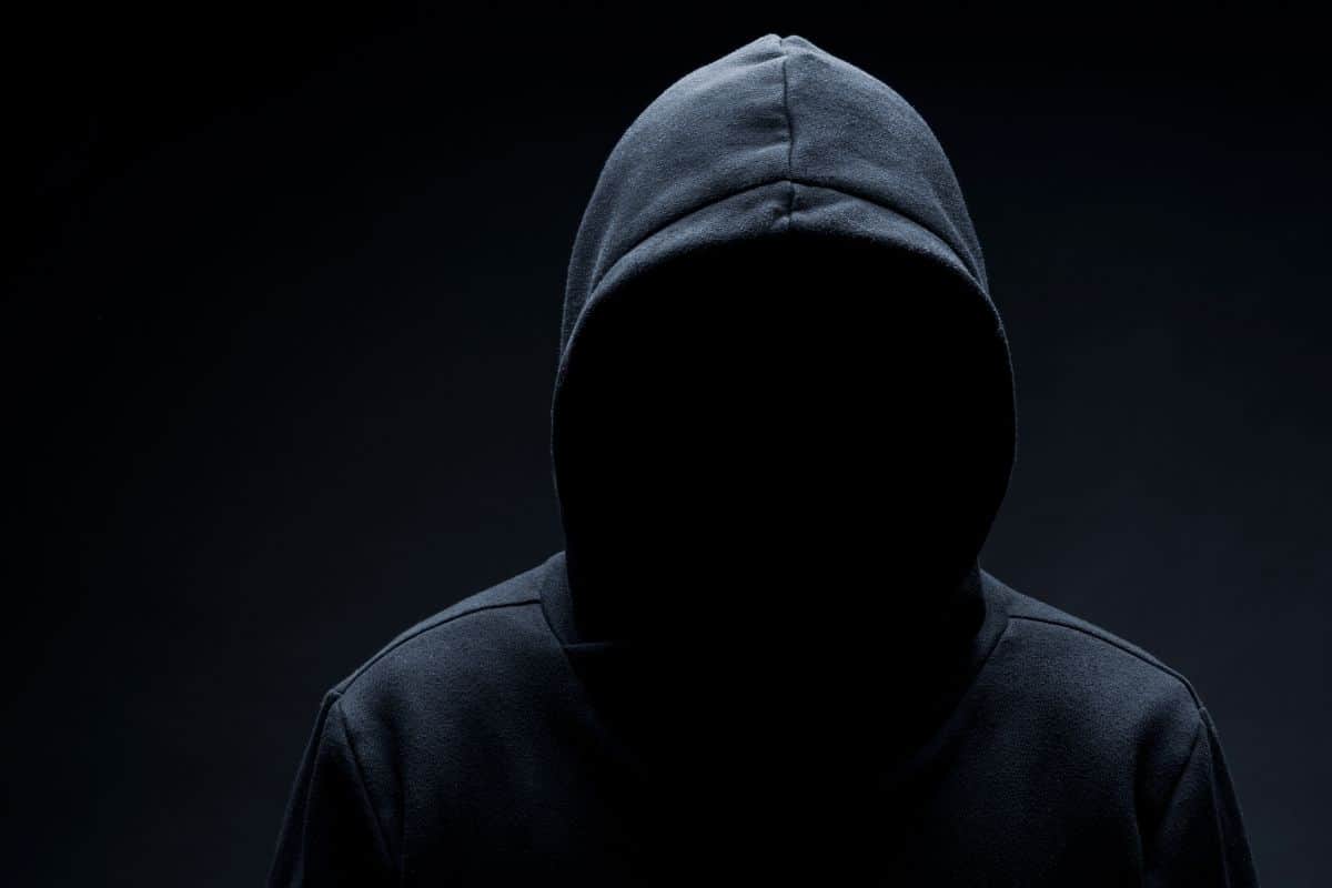 Vingtaine d’individus dégradent des caméras de vidéo-protection au Port