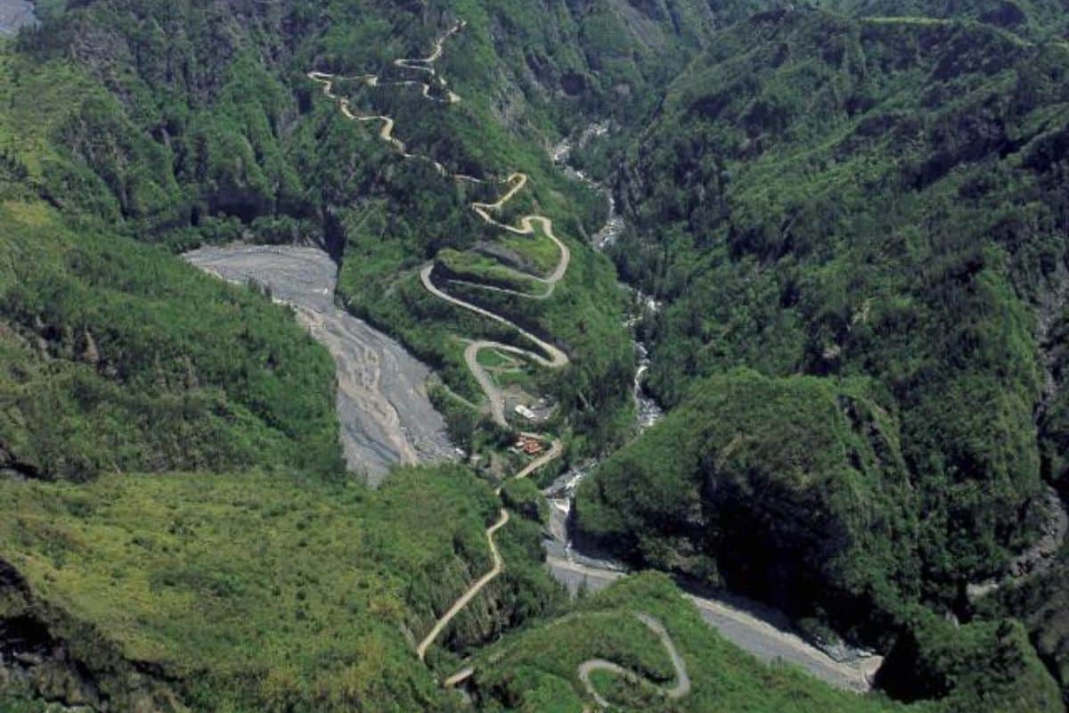 Réouverture de la route de Cilaos avec des coupures de circulation