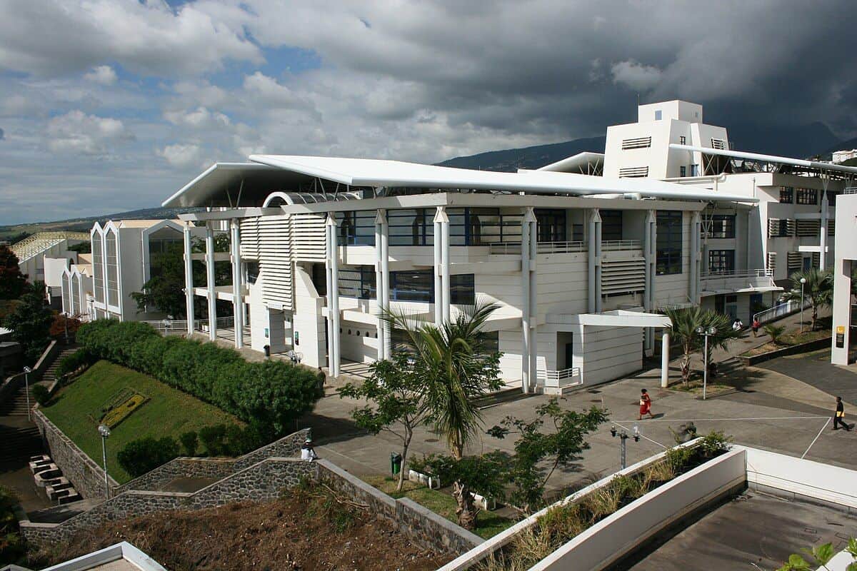 Réouverture progressive de l’Université de La Réunion après le passage de Garance