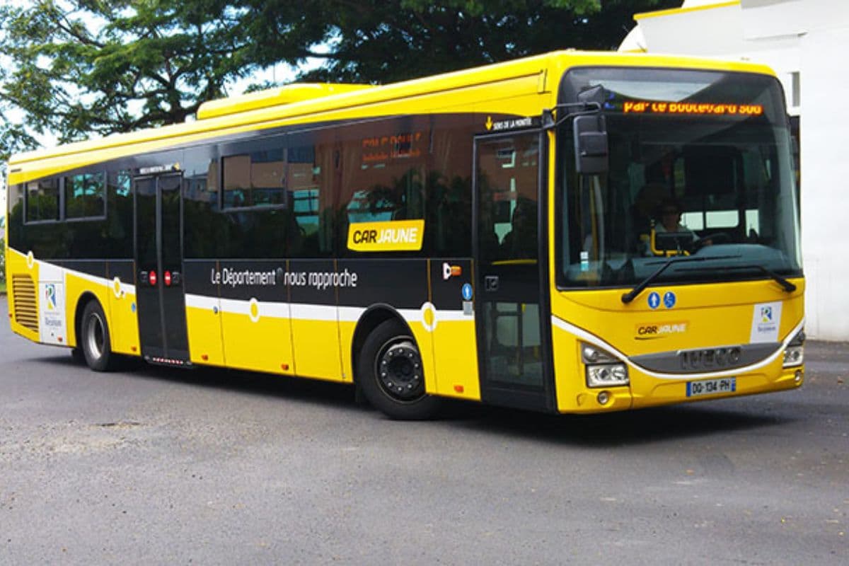 Transport en Commun, Car Jaune, TCO, Bouchons, Infrastructure, Politique Transport.