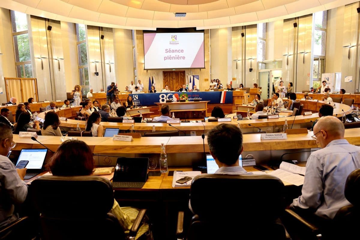 Vie chère à La Réunion 5 millions d’euros débloqués pour aider jusqu’à 60 000 habitantsVie chère à La Réunion 5 millions d’euros débloqués pour aider jusqu’à 60 000 habitants