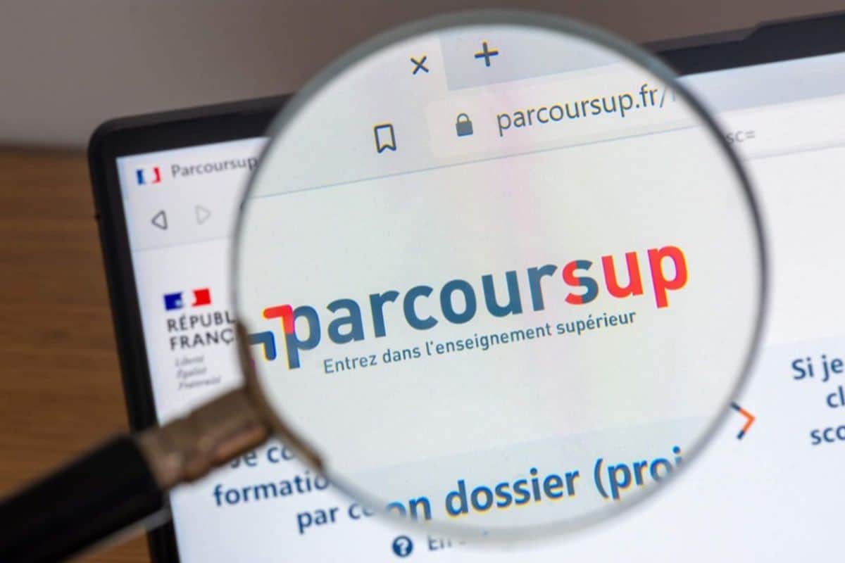 La Réunion, éducation, Parcoursup, lycéens, université, orientation, jeunesse, société