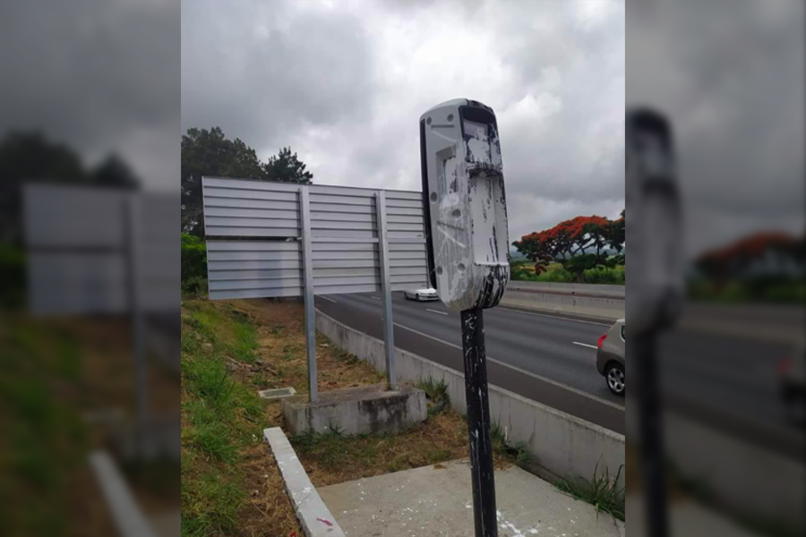 Pourquoi un radar bâché peut quand même voir votre vitesse - Le