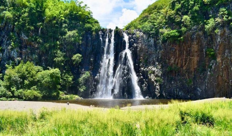 Les plus belles cascades de La Réunion accessibles aux familles Les plus belles cascades de La Réunion accessibles aux familles