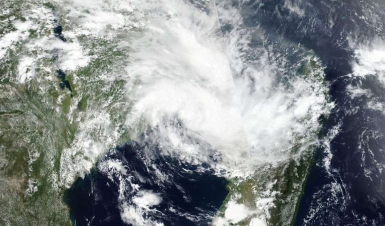 Fytia monte en puissance : Madagascar en ligne de mire, La Réunion en mode « vigie »